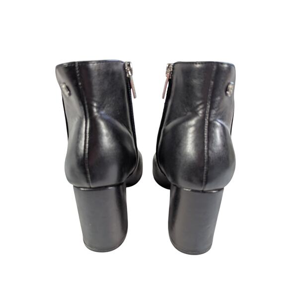 UNISA! MILANI BLACK VEGAN LEATHER CHUNKY HEEL, POINTY TOE ANKLE BOOTS! SZ 5.5M - Picture 10 of 12